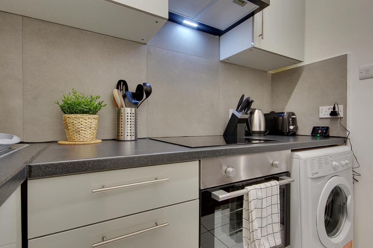 Sea La Vie Apartment Борнмут Экстерьер фото